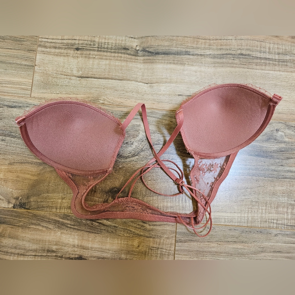 Bundle of 3 lace bras, size 32B - Picture 9 of 11